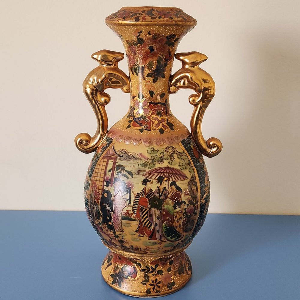 VINTAGE ROYAL SATSUMA VASE, DOUBLE HANDLE, HAND PAINTED, JAPANESE